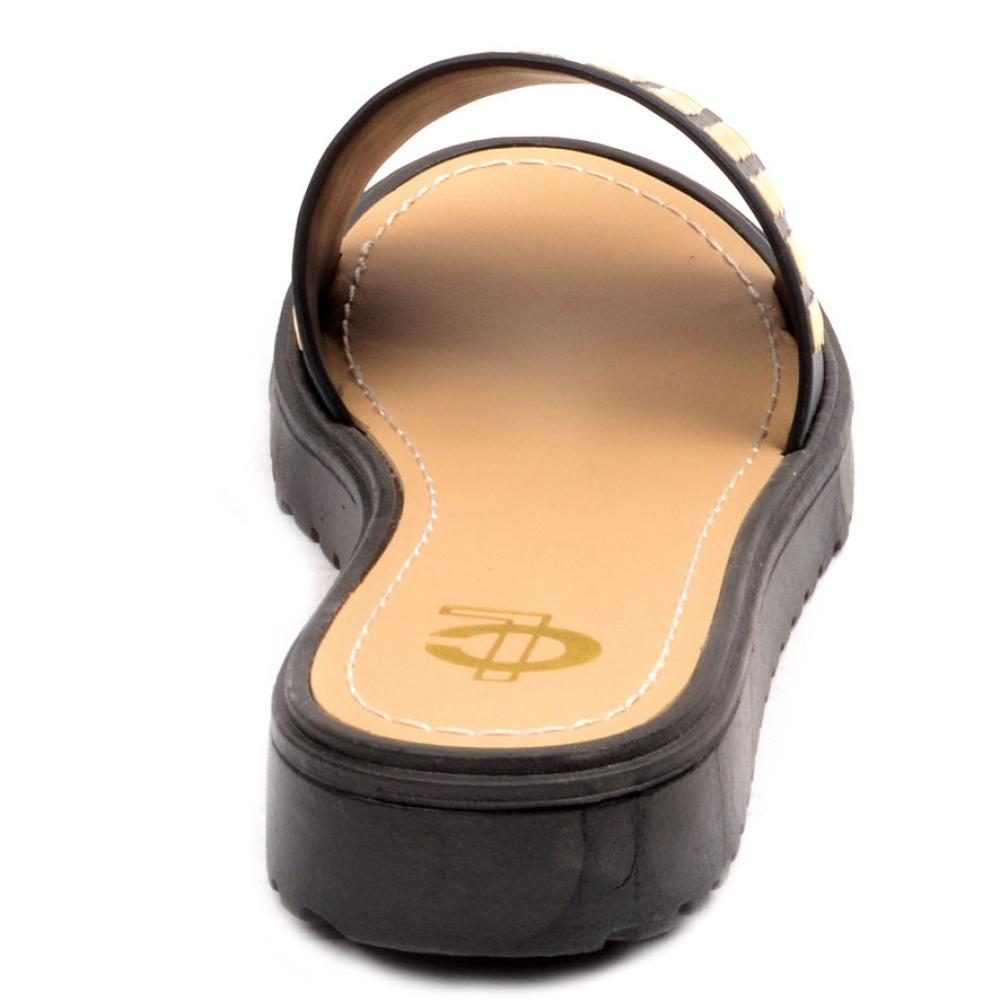 Carlton London Golden Flats